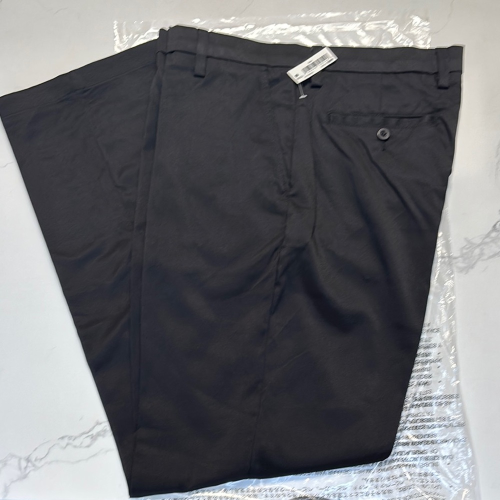 Amazon Essentials Black Golf Stretch Pants Size 36 x 34 Classic Fit